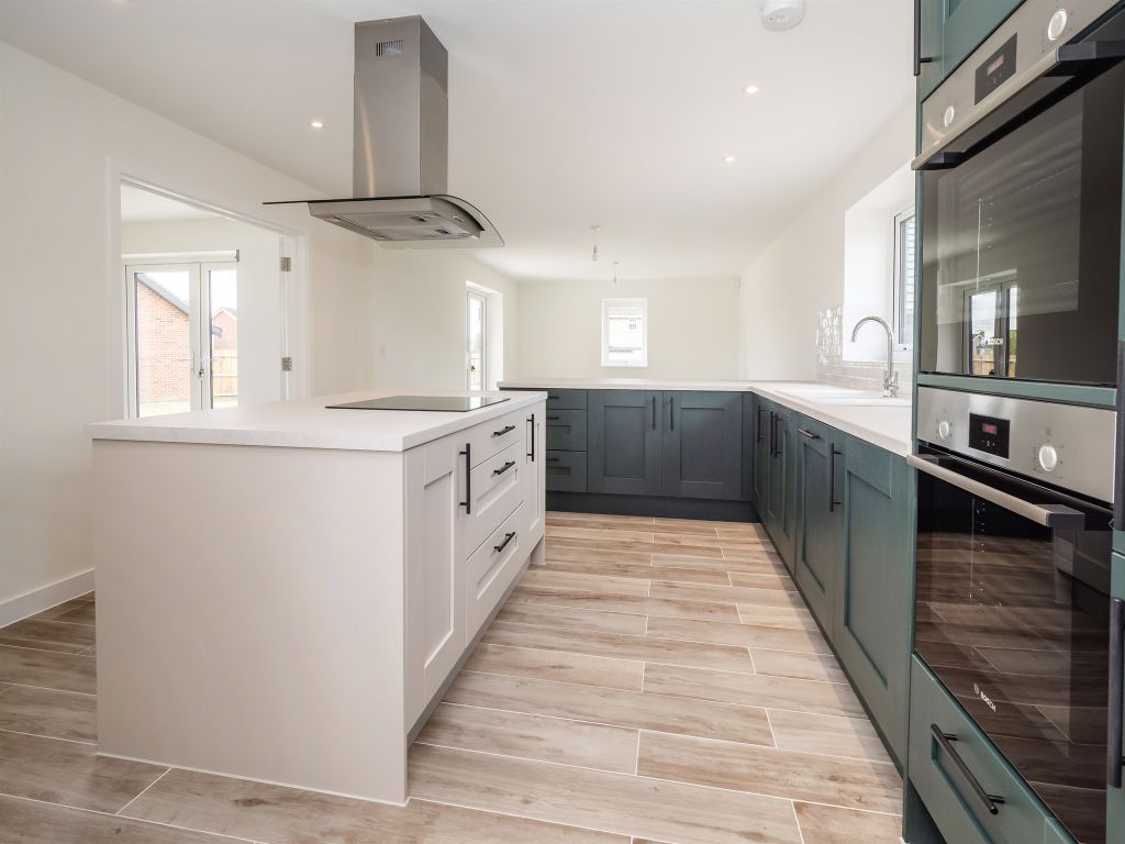 Property photo 2 of 25