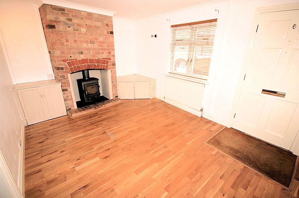 Property photo 2 of 16 Lounge