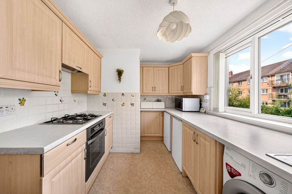 Property photo 2 of 40 Kitchen