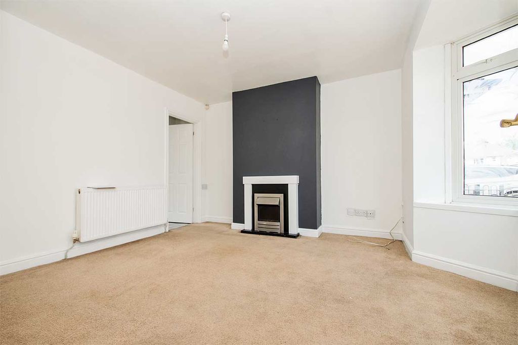 Property photo 2 of 11 Photo 10