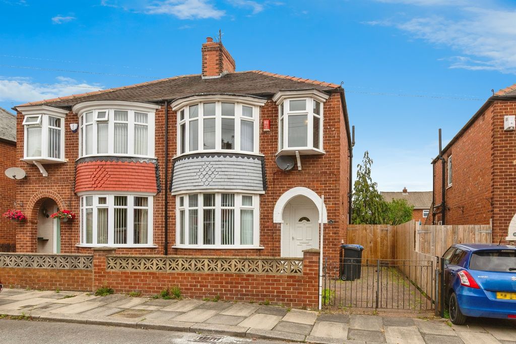 Property photo 1 of 17