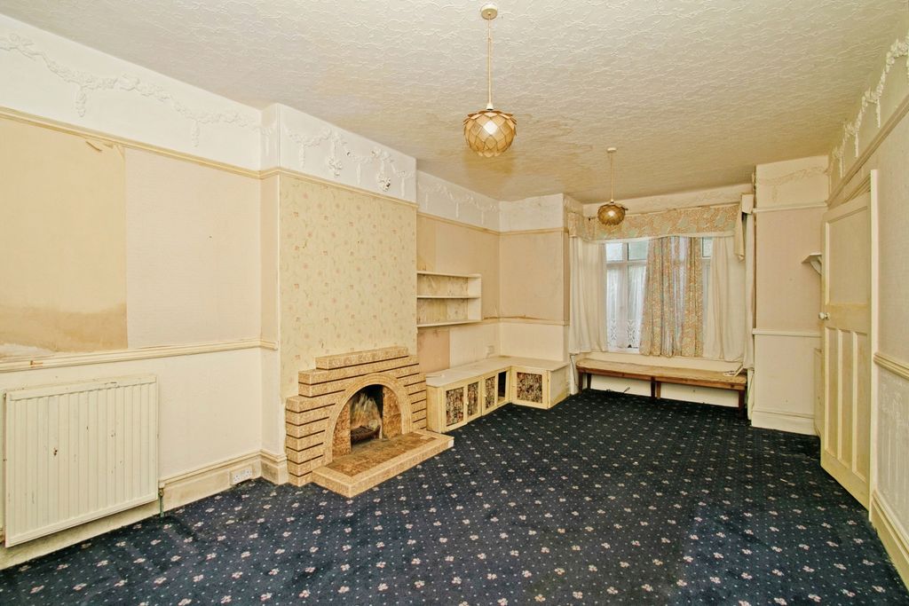 Property photo 3 of 38 Reception Room