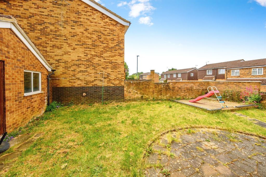 Property photo 3 of 17