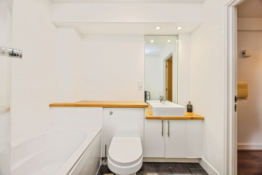 Additional image 18 of 2 bed flat for saleSandy Hill, St. Austell, Cornwall PL25