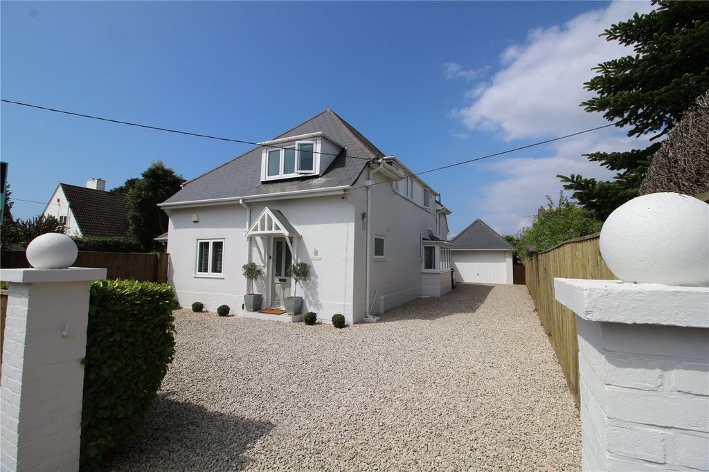 Property photo 3 of 18 Picture No. 02