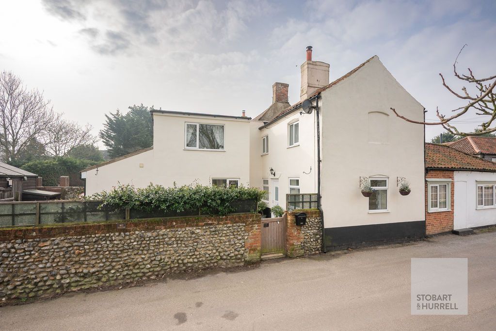 Property photo 1 of 16 Front