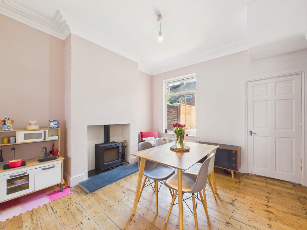 Property photo 3 of 10 5070833