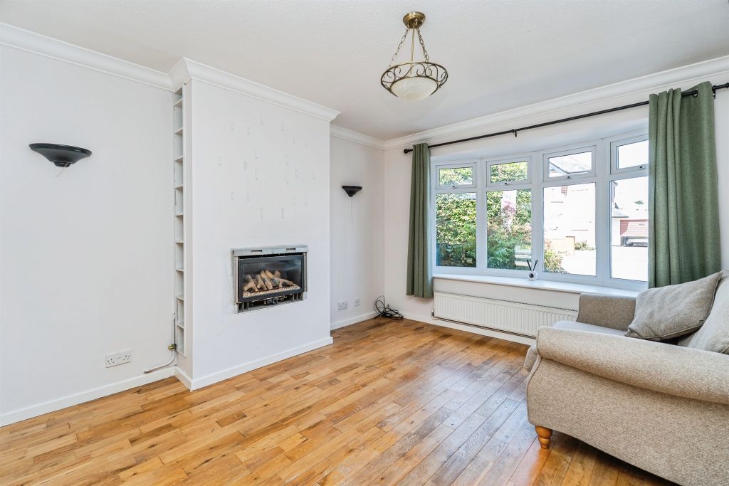 Property photo 3 of 17