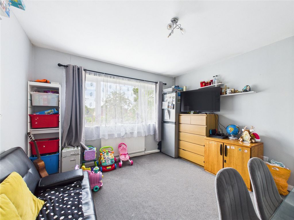 Property photo 3 of 13 Picture No. 30