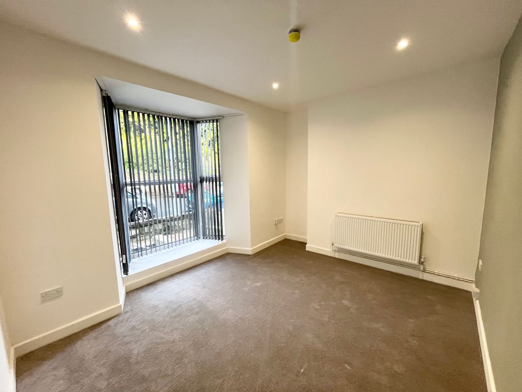 Property photo 1 of 5 Balcony
