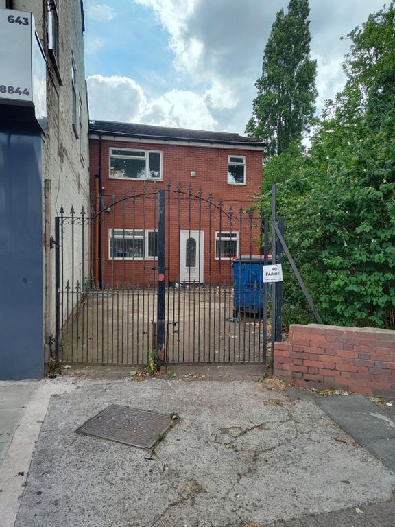 Property photo 1 of 14 Commercial Office To Let/Rent On Stratford Road Sparkhill, Birmingham, B11 With Parking