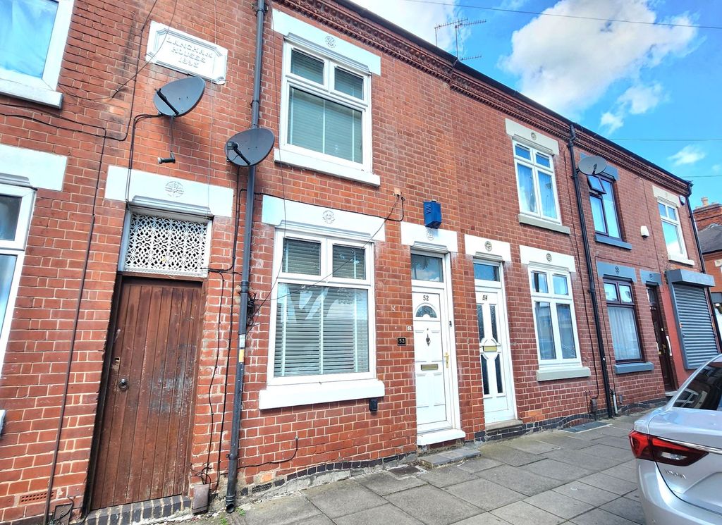 Property photo 1 of 12