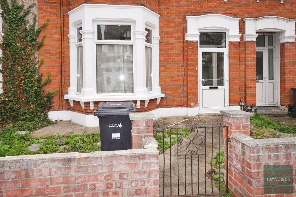 Property photo 2 of 14