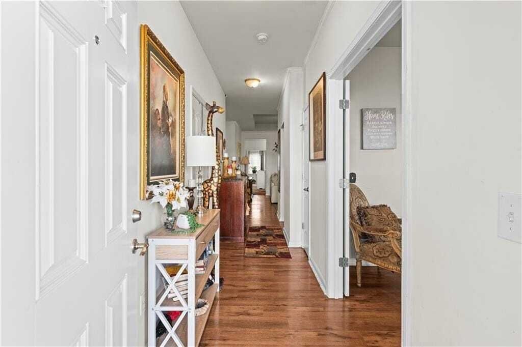 Property photo 1 of 28