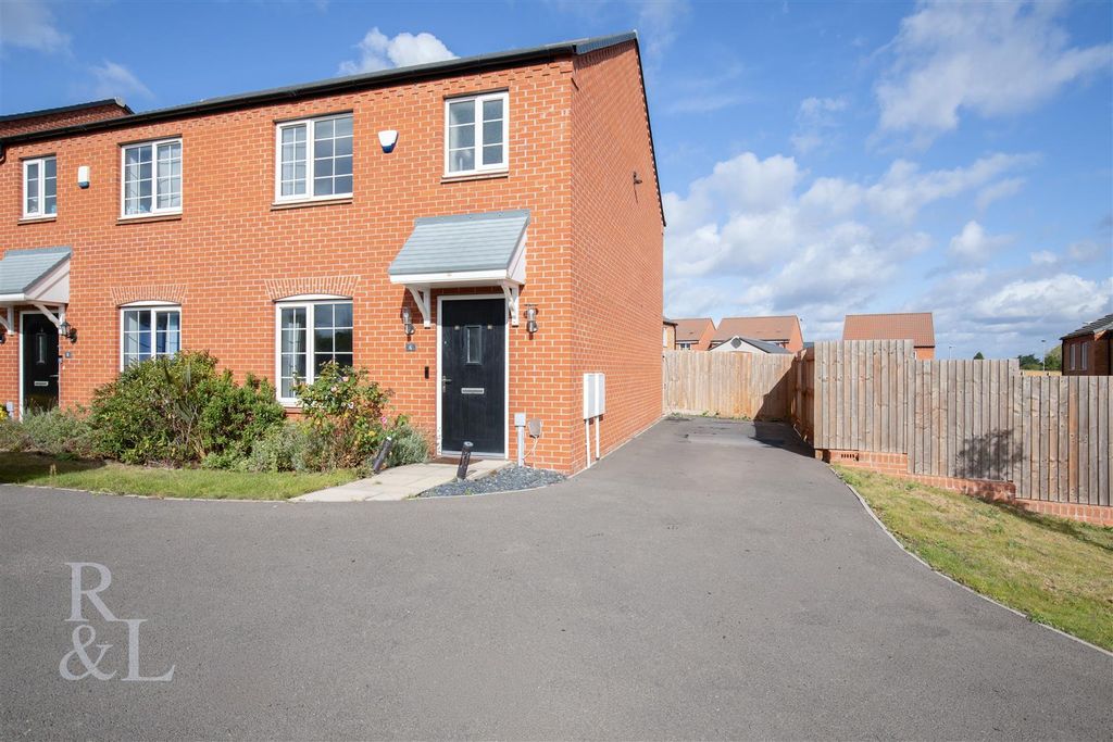 Property photo 1 of 17 6 Fowler Road (1)-2.Jpg