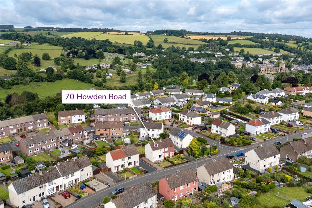 Property photo 2 of 14 70_Howden_Road-02.Jpg