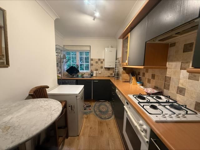 Property photo 2 of 8 Kitchen