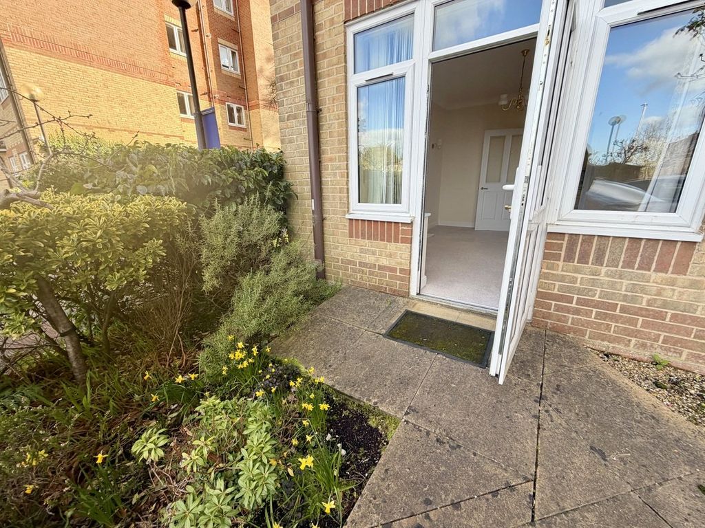 Property photo 2 of 19