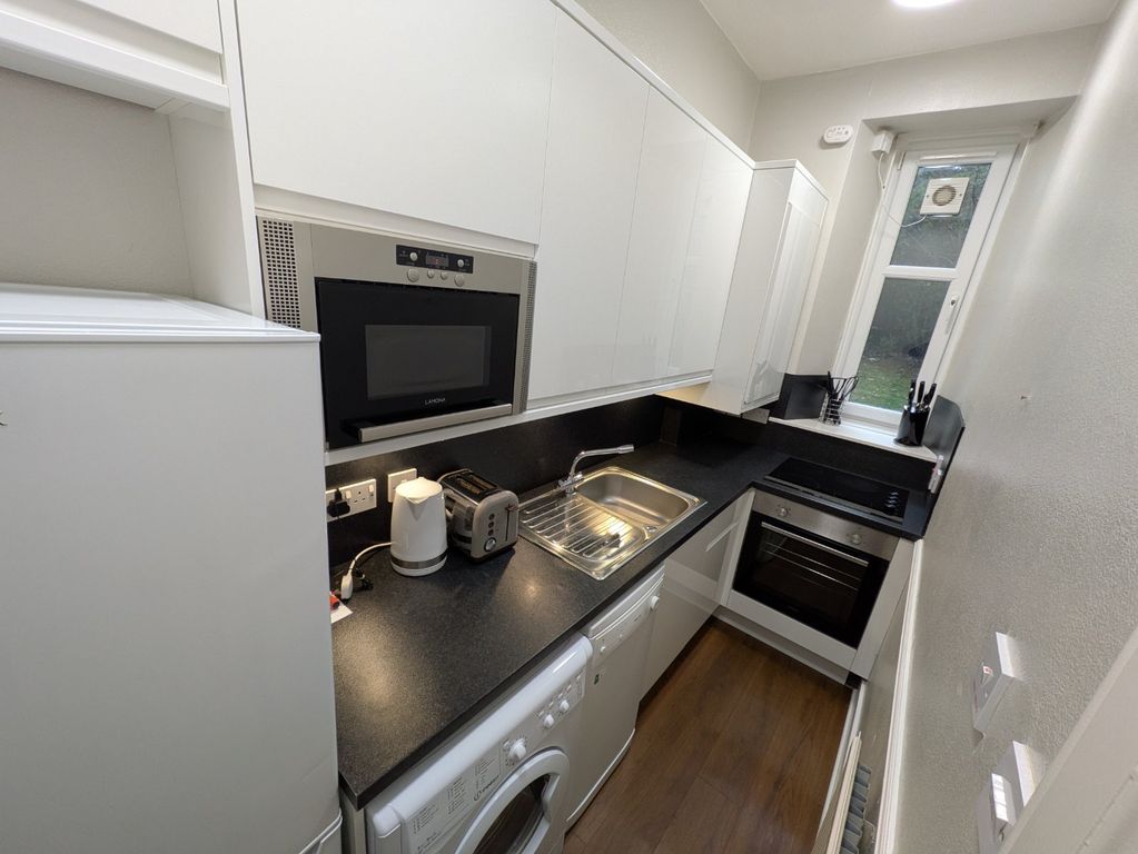 Property photo 3 of 9 Photo 3