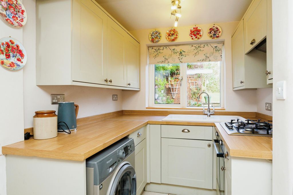 Property photo 3 of 15