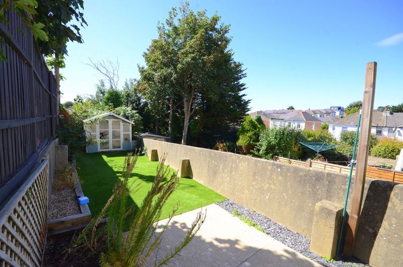 Property photo 1 of 7 Photo 8