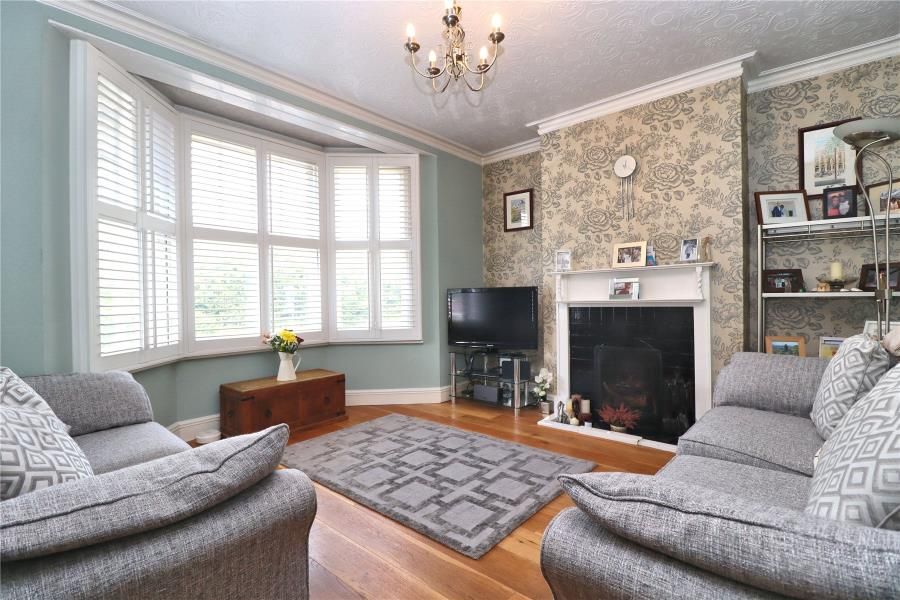 Property photo 2 of 17