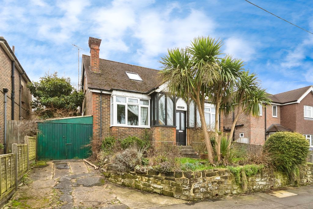 Property photo 1 of 16