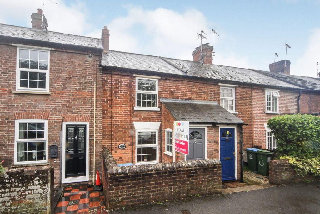 Property photo 1 of 8 Exterior