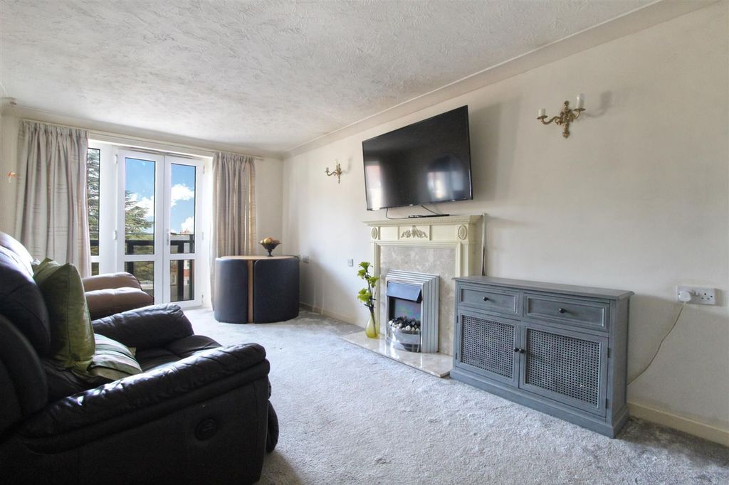 Property photo 3 of 6 Img_0963.Jpg