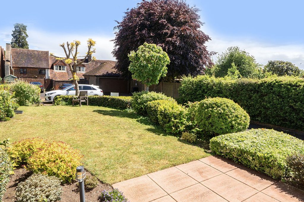 Additional image 17 of 1 bed flat for saleKing George Avenue, Petersfield GU32