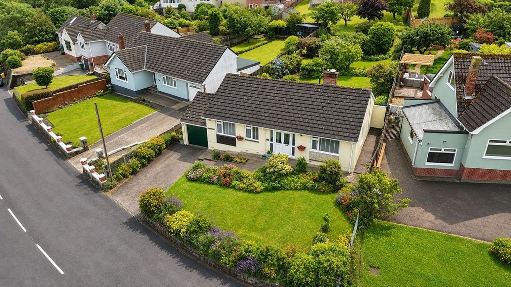 Property photo 1 of 35