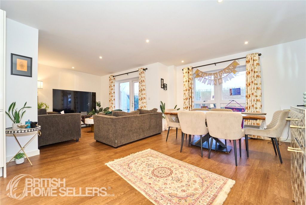 Property photo 3 of 20 Picture No. 08