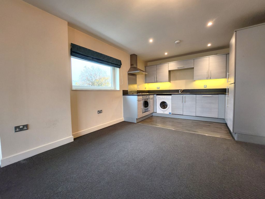 Property photo 3 of 16 Photo 14