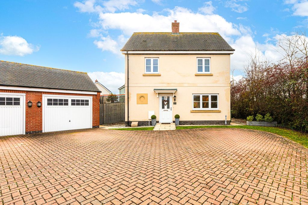 Property photo 1 of 21