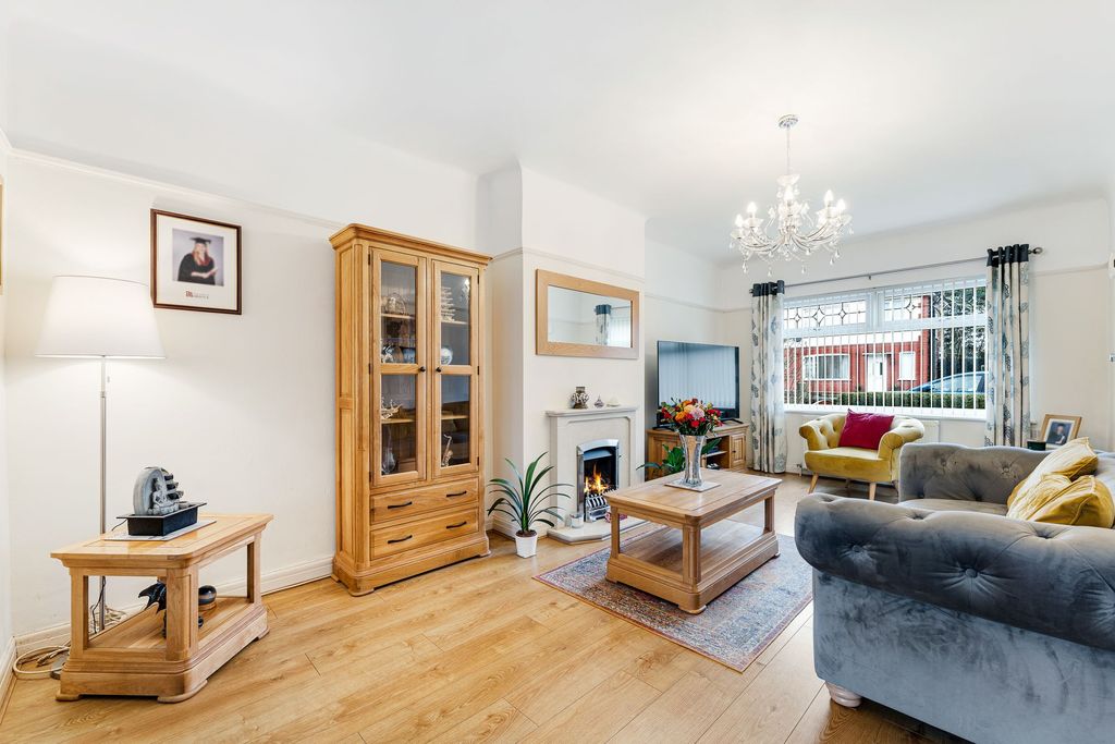 Property photo 3 of 25