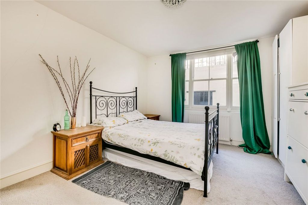 Property photo 3 of 7