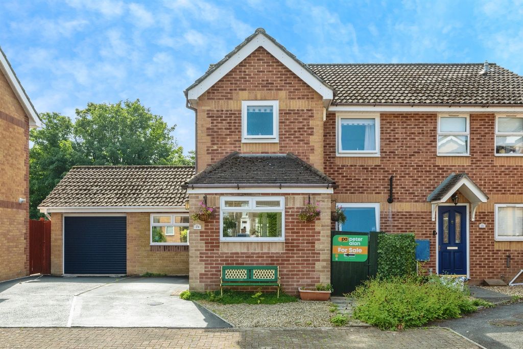 Property photo 1 of 16