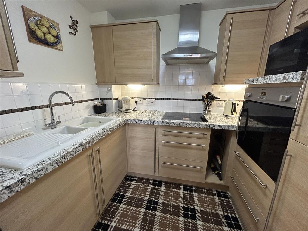 Property photo 3 of 6 Image00009.Jpeg