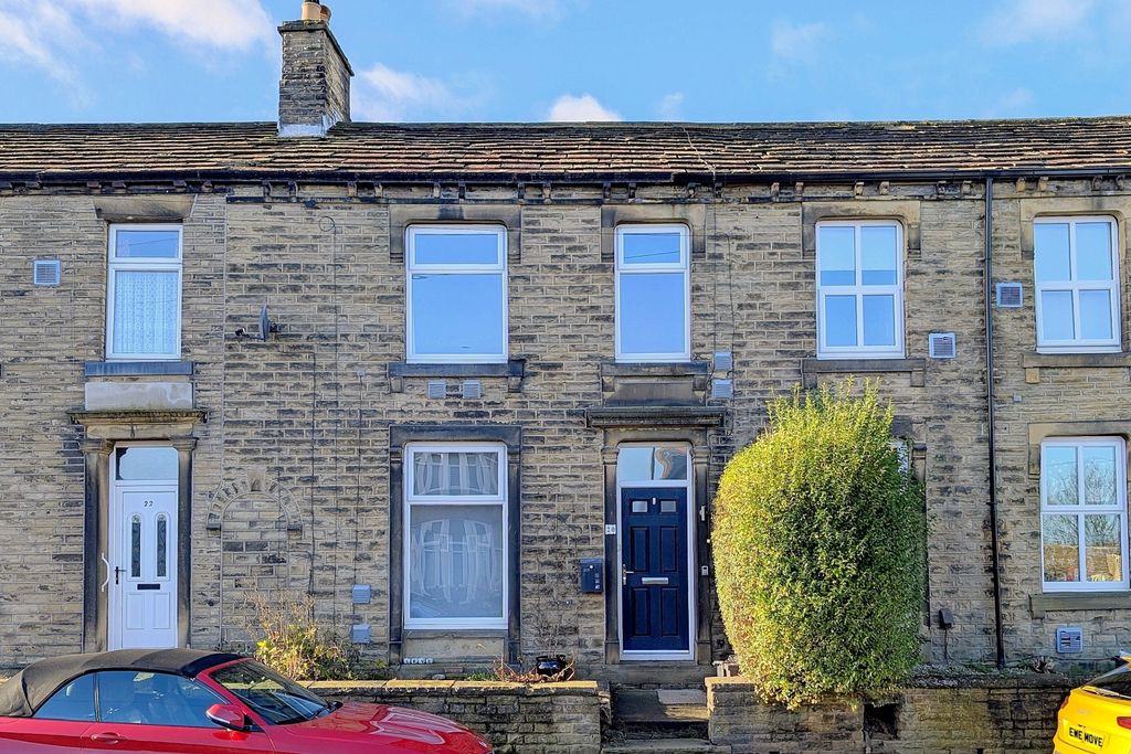 Property photo 1 of 19 Slade Lane Ewemove Brighouse (33)