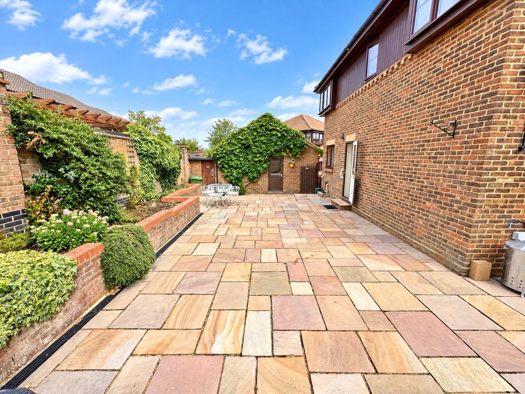 Property photo 2 of 17 Picture No. 02