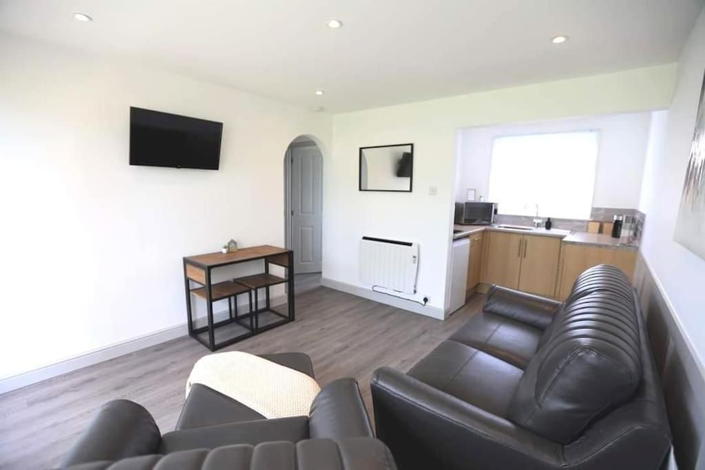 Property photo 2 of 12 Lounge 2.Jpg