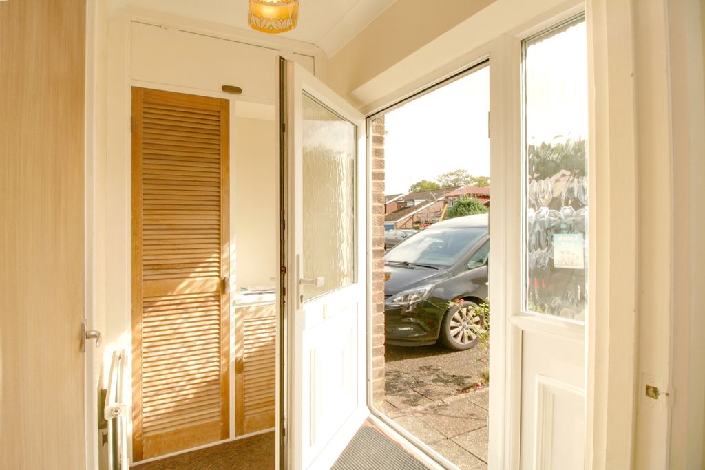 Property photo 3 of 19 Img_4492-Img_4494