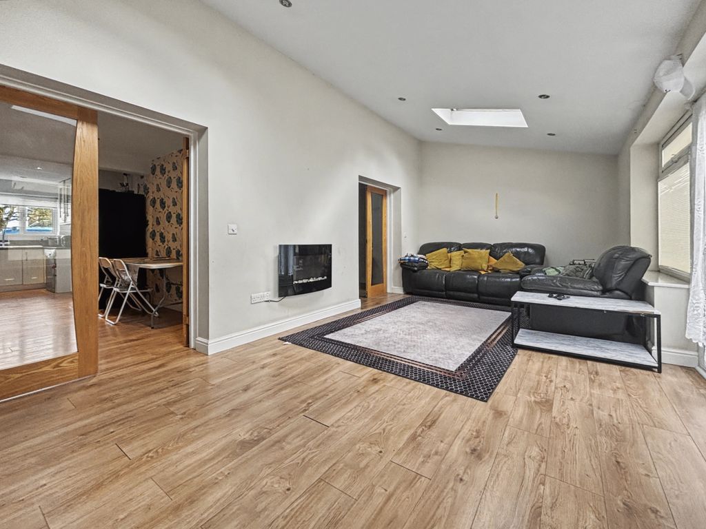 Additional image 7 of 4 bed detached house for saleCope Park, Almondsbury, Bristol, Gloucestershire, Gb BS32