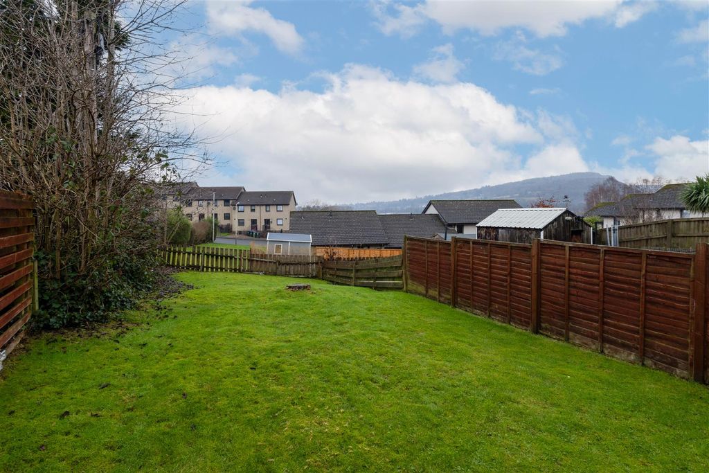 Property photo 2 of 16 S015.Jpg