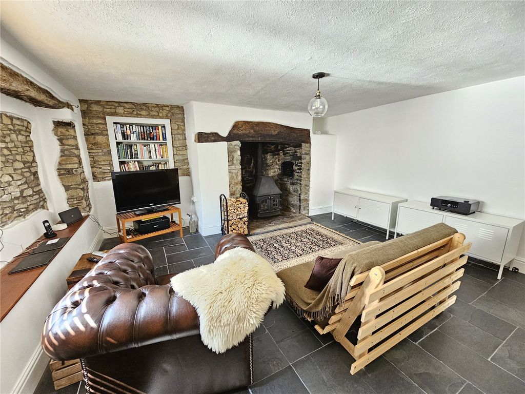 Property photo 3 of 36 Picture No. 60