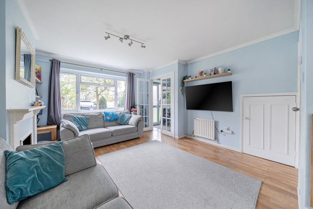 Property photo 2 of 14 Picture No. 21