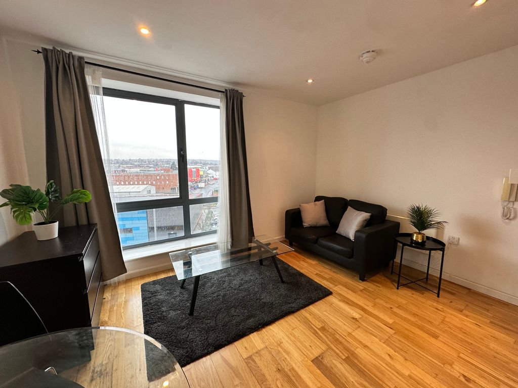 Property photo 1 of 6