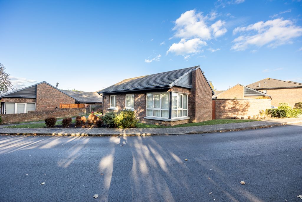 Property photo 2 of 18