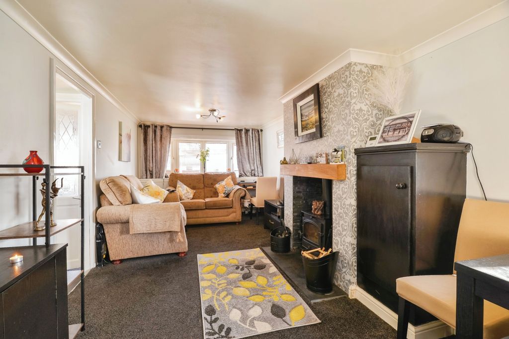 Property photo 3 of 15 Reception Room