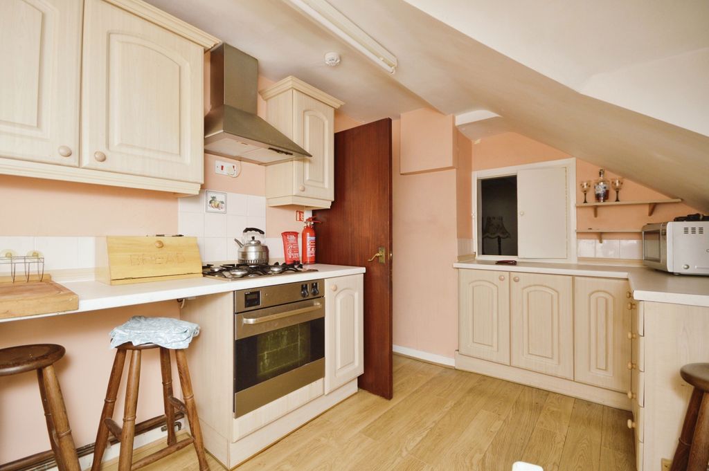 Property photo 3 of 16 Photography